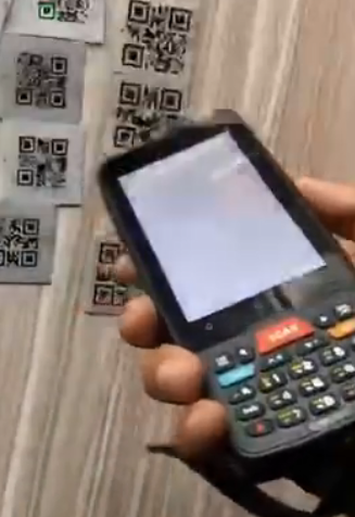艾韋迅 IVY680智能手持終端PDA掃描銘牌印刷二維碼.png